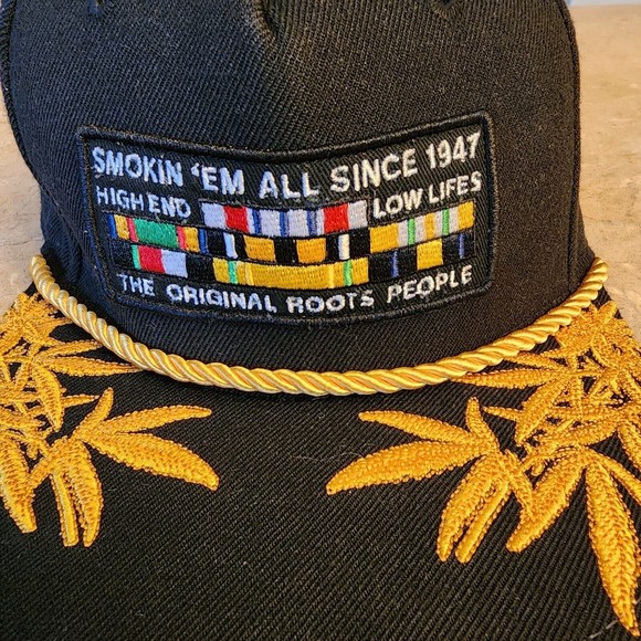 Snapback Black Hat with the saying "Smokin'em all since 1947" - Picture 2 of 9